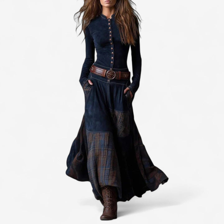 Zeitloses Hochzeitsgastkleid für Herbst in Königsblau